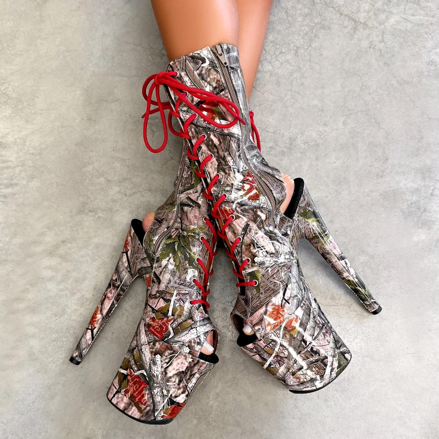 Manhunt - OHOT Boot - 8INCH - LIMITED ED. - Image 3