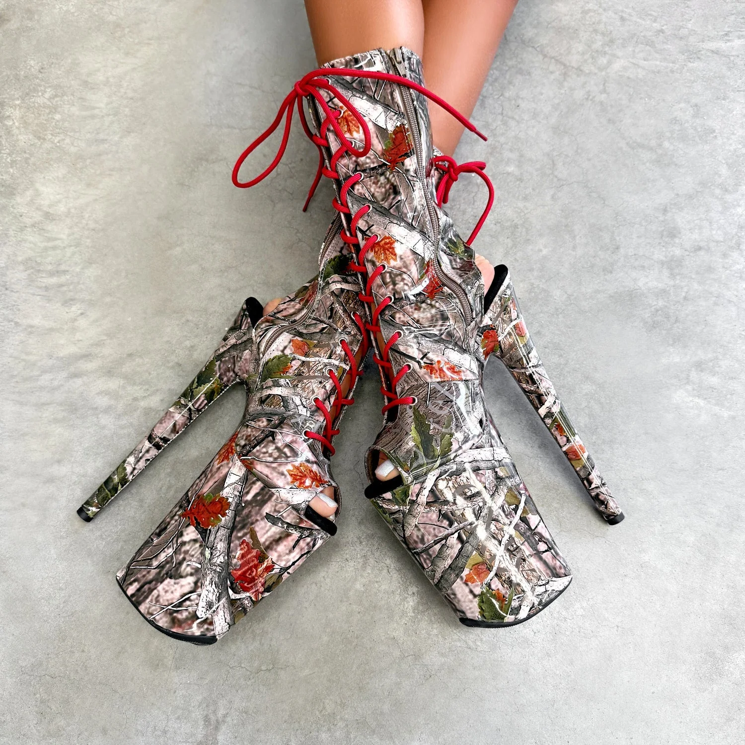 Manhunt - OHOT Boot - 9INCH - LIMITED ED. - Image 4