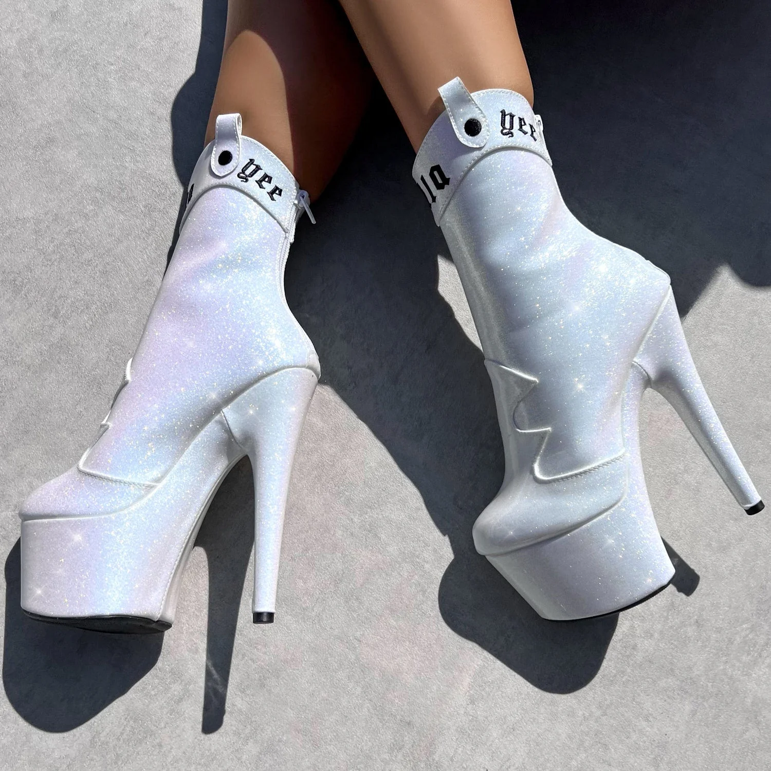 Country Cowgirl Boot - White with Black - 7INCH - Image 3