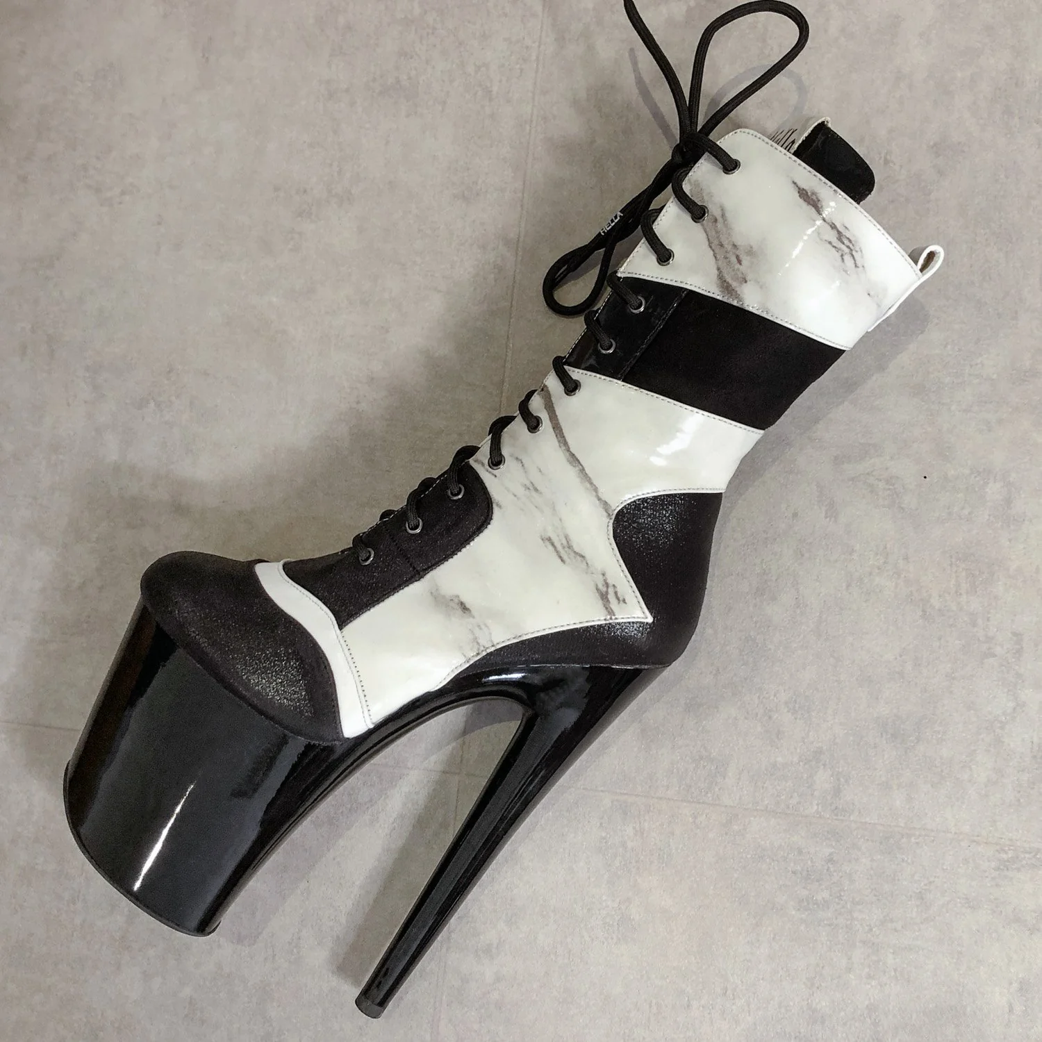 Empire Kicks Sneaker White Marble - 8 INCH - Image 5