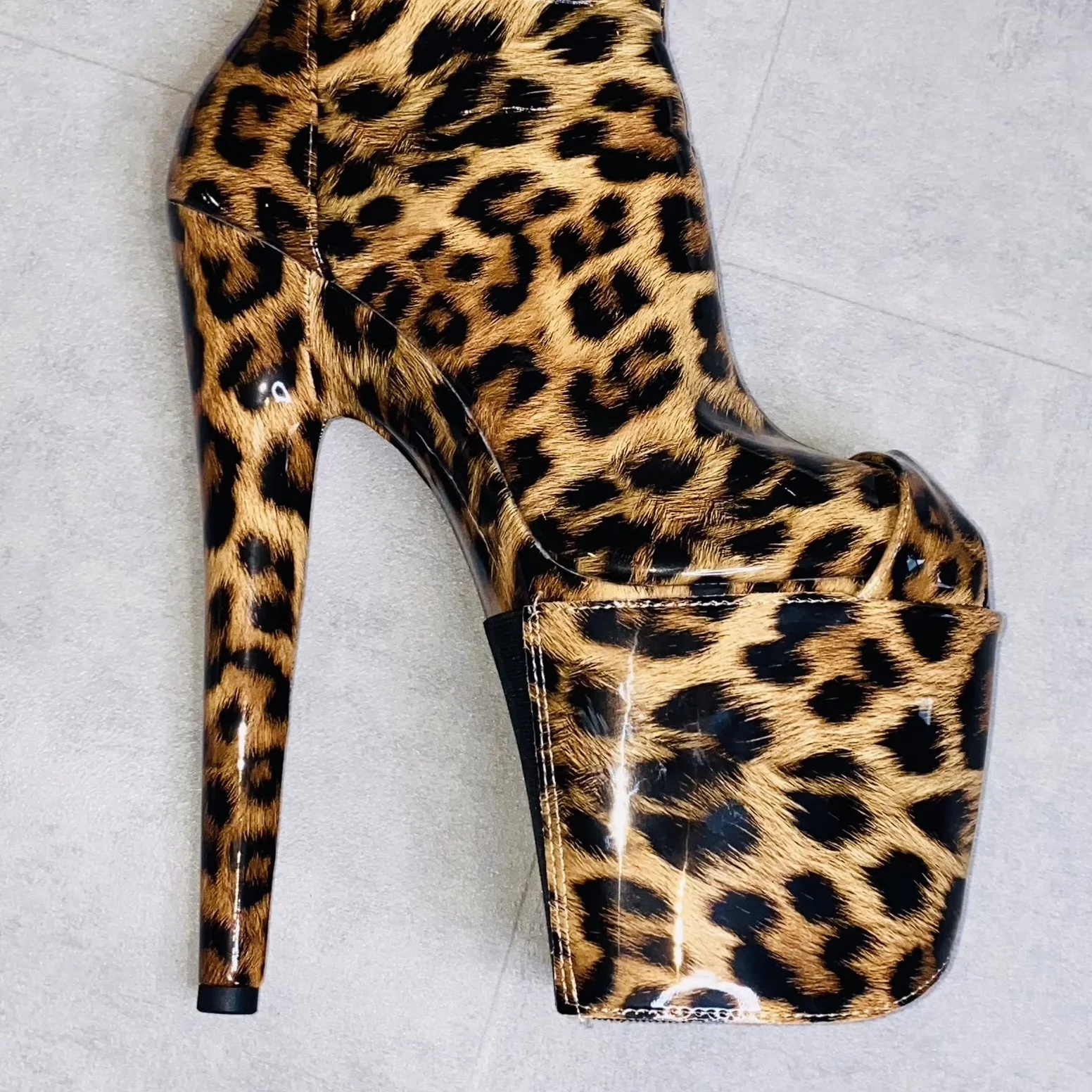 Classique Shoe Protector - Leopard - Image 2