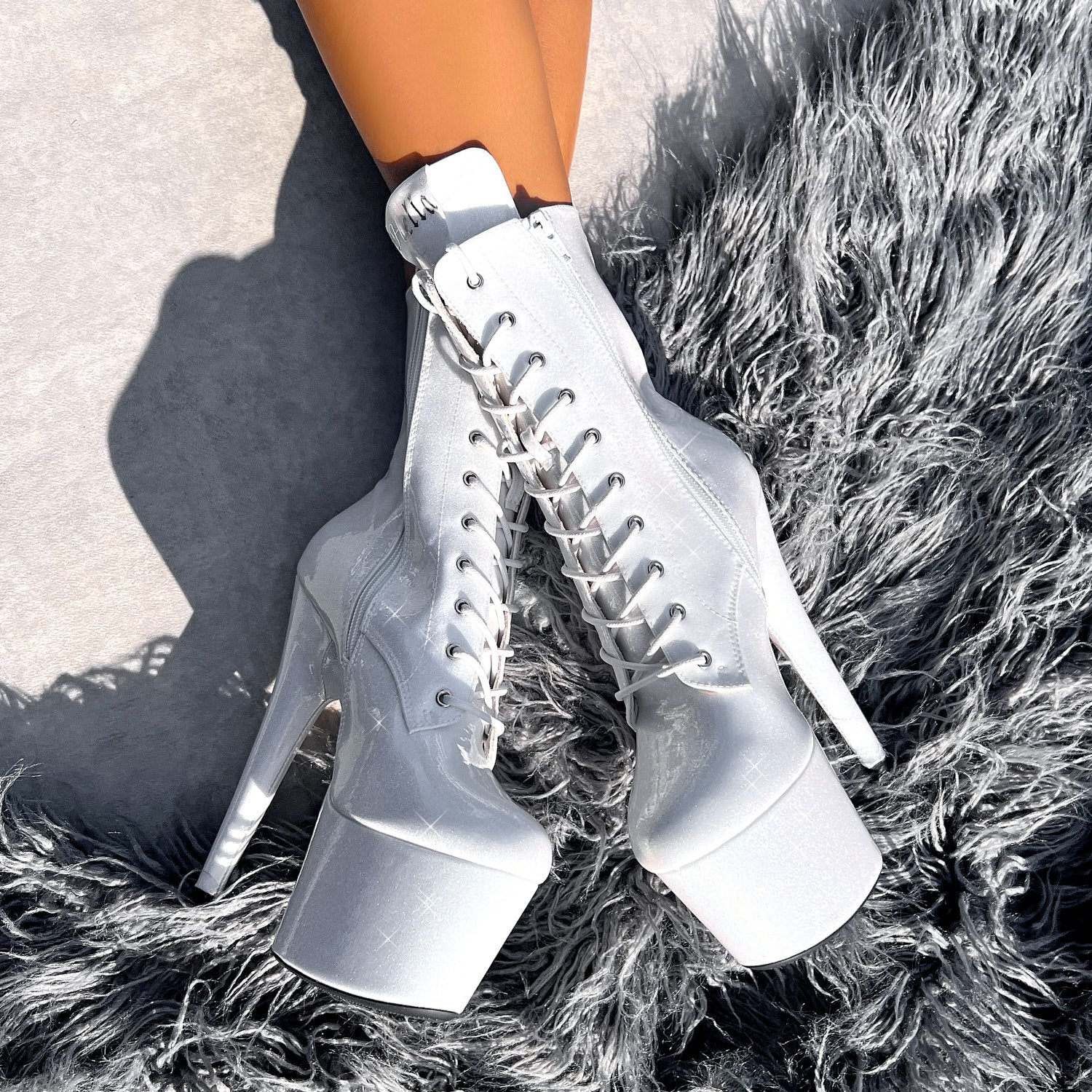 The Glitterati Boot - Snow Kween - 7 INCH - Image 2