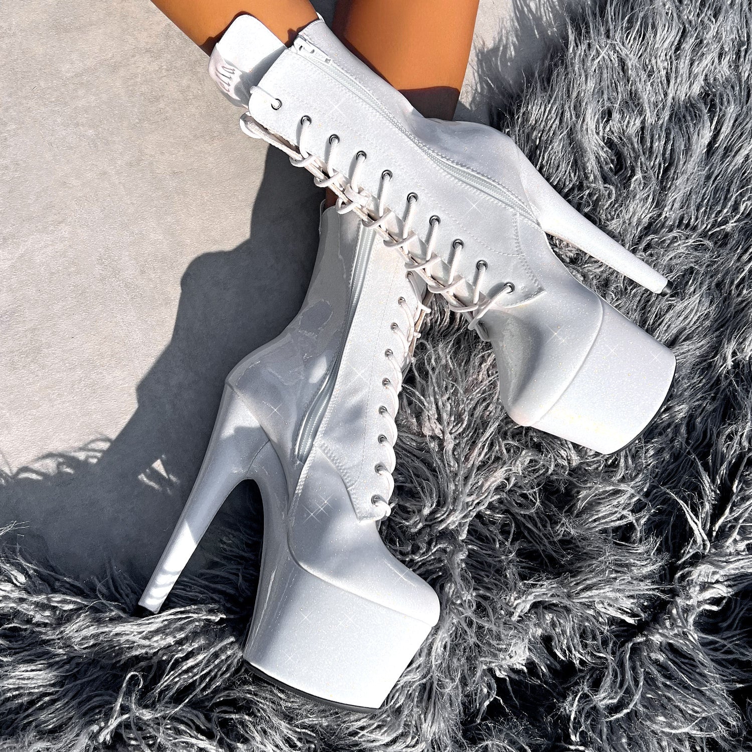 The Glitterati Boot - Snow Kween - 7 INCH - Image 3