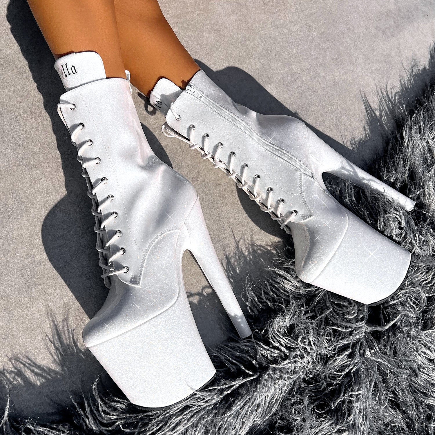 The Glitterati Boot - Snow Kween - 8 INCH - Image 4