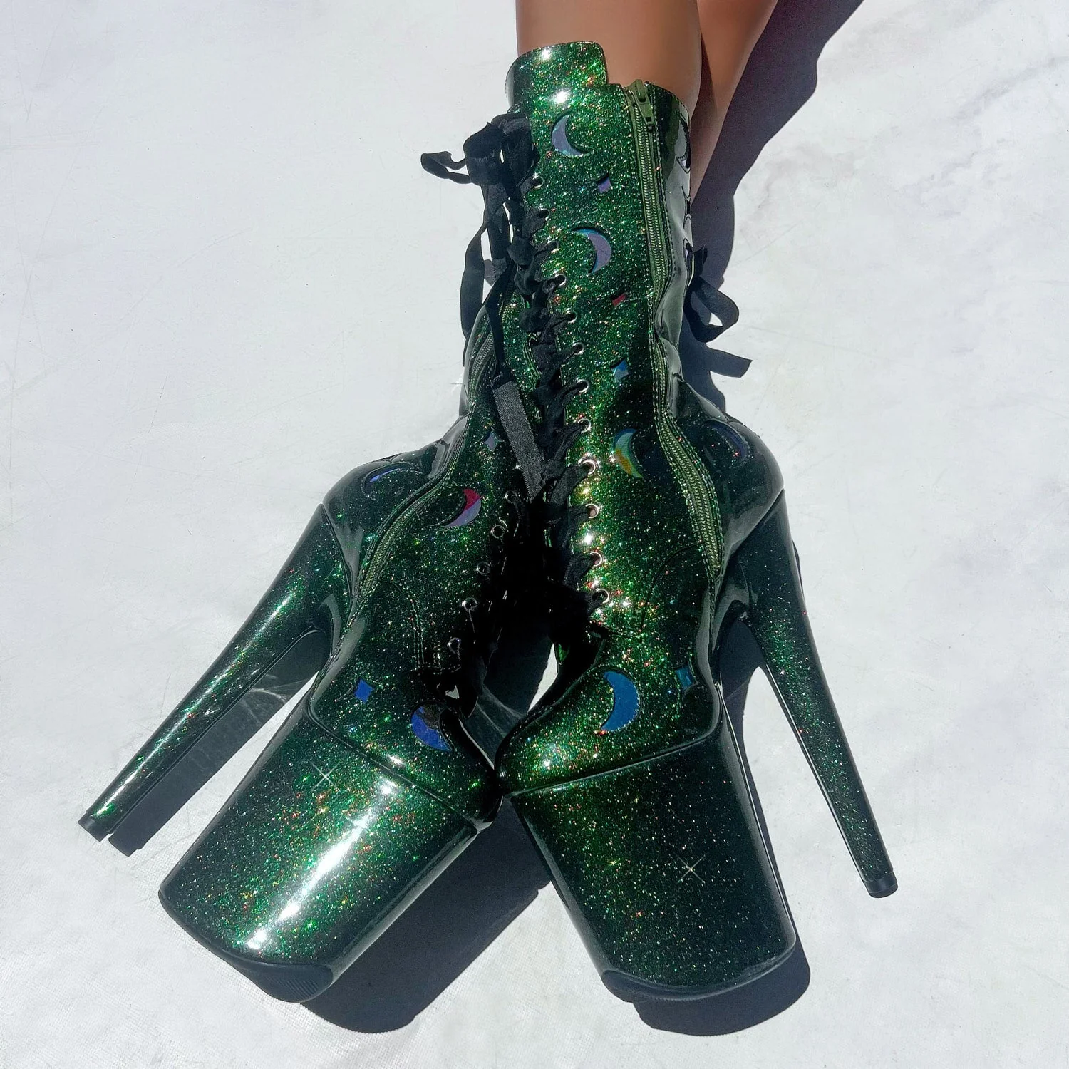 The Glitterati Cosmic Boot - Emerald Sparkle - 8INCH - Image 3