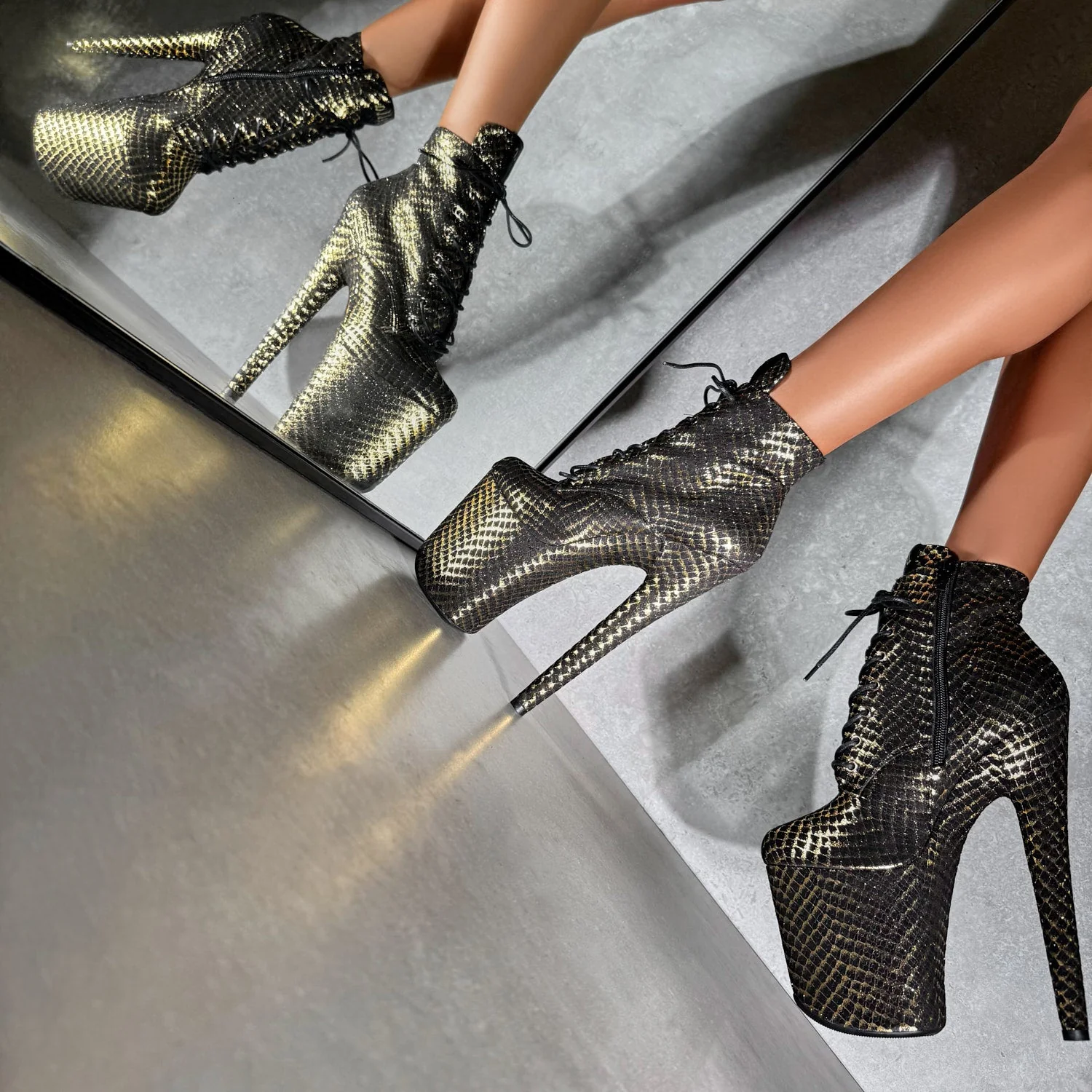 Khaleesi Ankle Boot - Black & Gold - 8INCH - Image 5