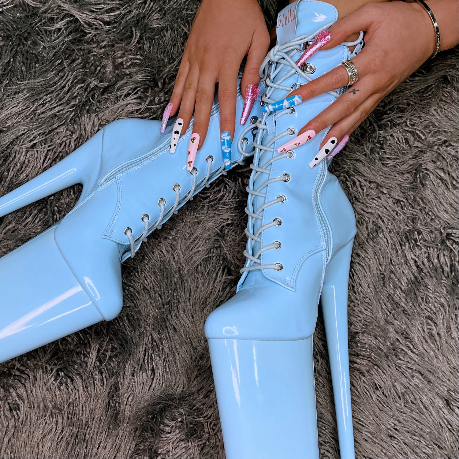 LipKit Boot - Sky High - 9 INCH