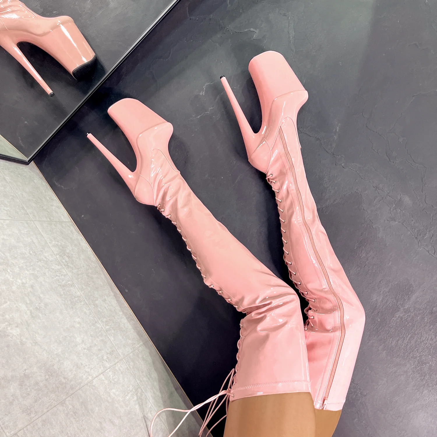 LipKit Thigh High - Candy Shop - 9 INCH - Image 8