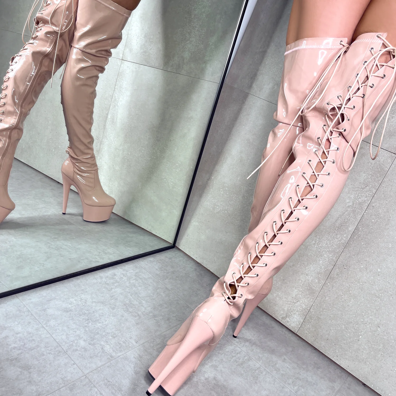 LipKit Thigh High - Dream On - 7 INCH - Image 7