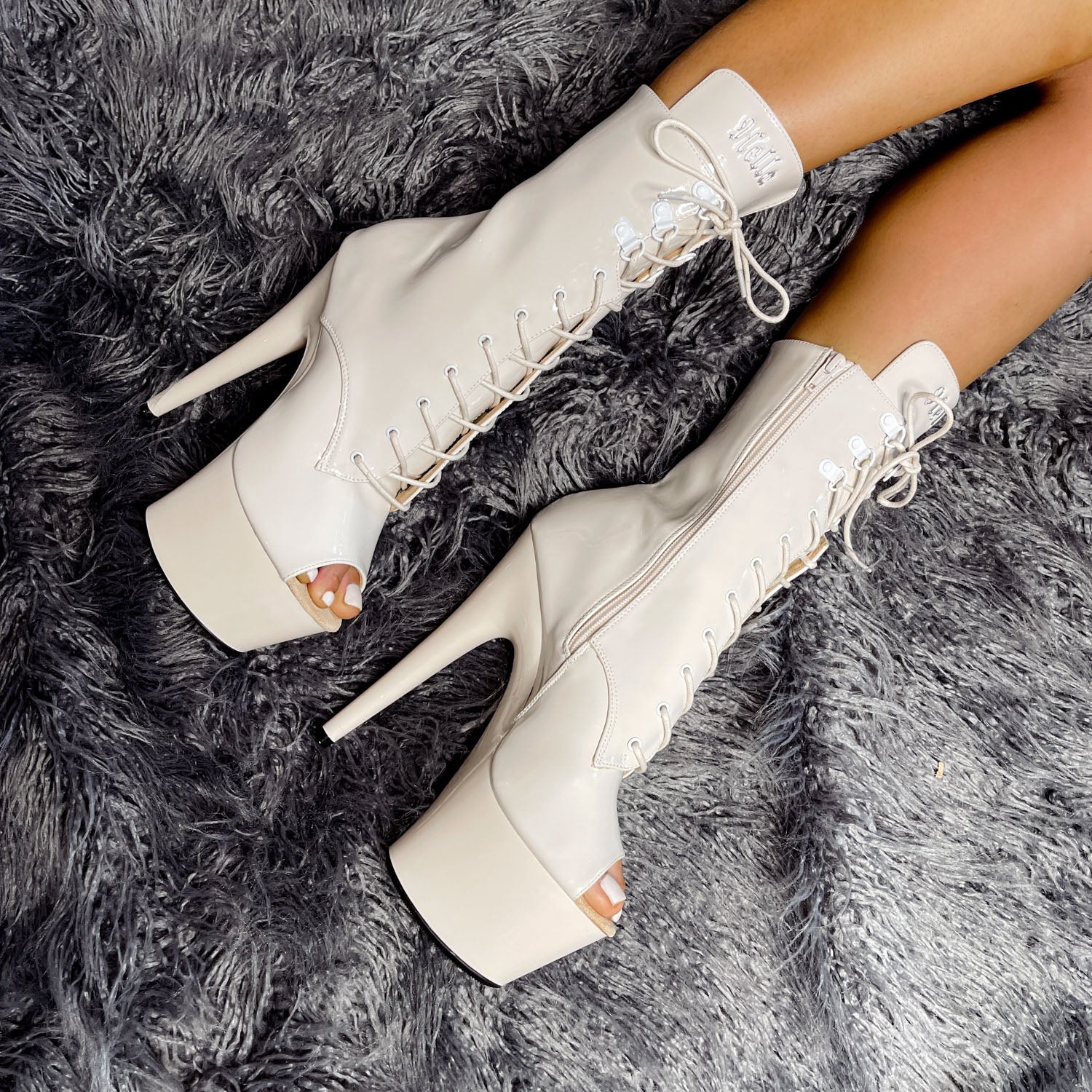 LipKit Open Toe Boot - No Angel - 7 INCH - Image 2