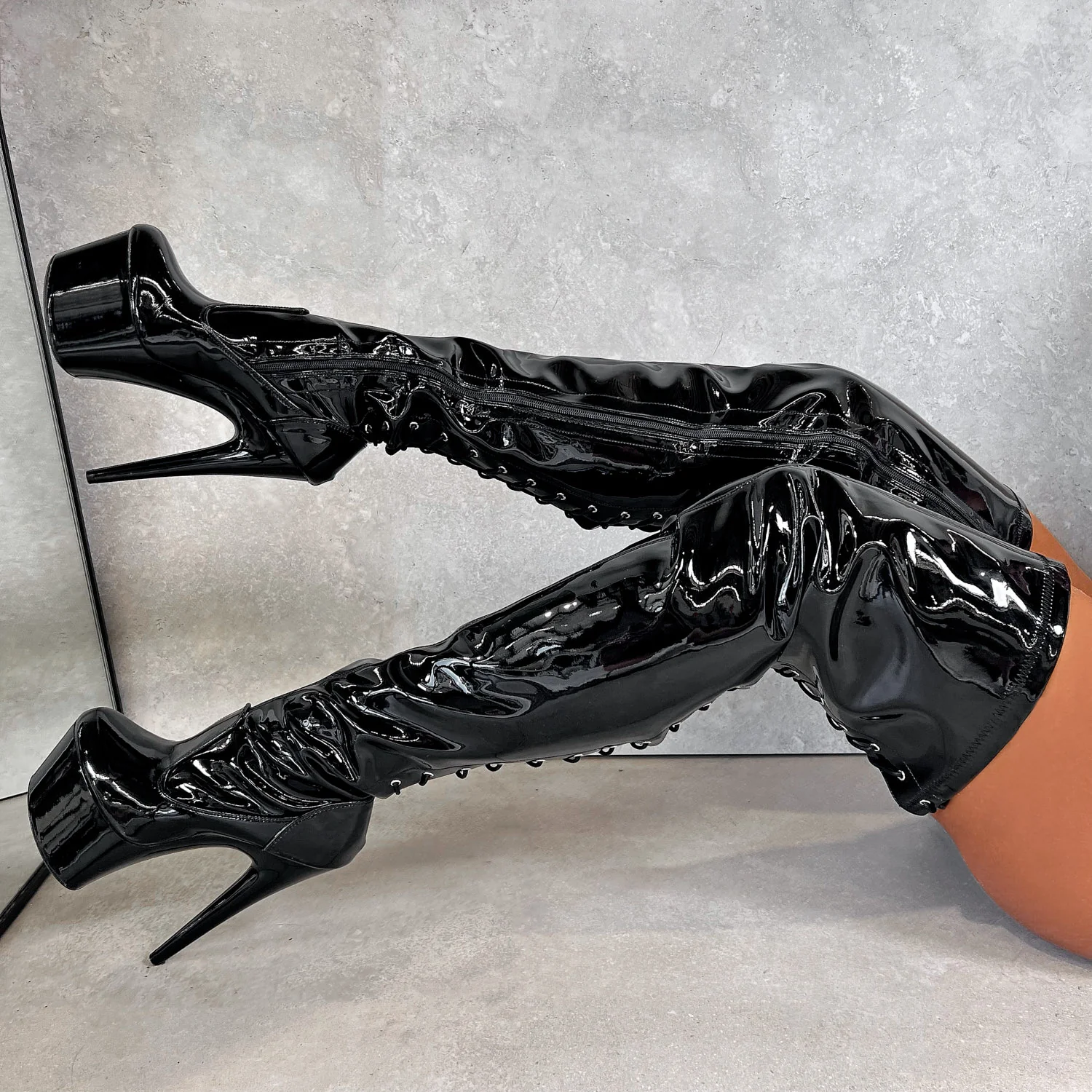 Thicc Thigh High - Black Beatle - 7 INCH - Image 3