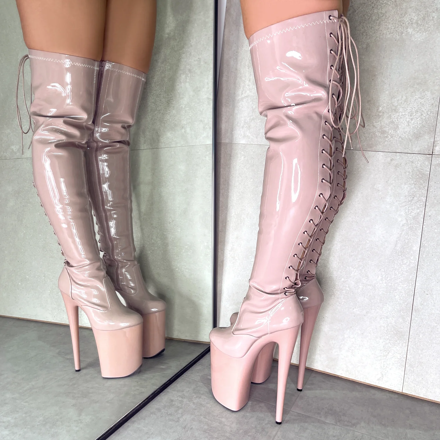 LipKit Thicc Thigh High - Boujee - 9 INCH - Image 3