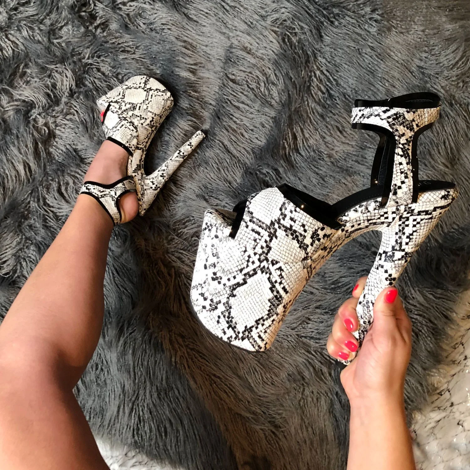 Mama Mamba Stiletto - 8 INCH
