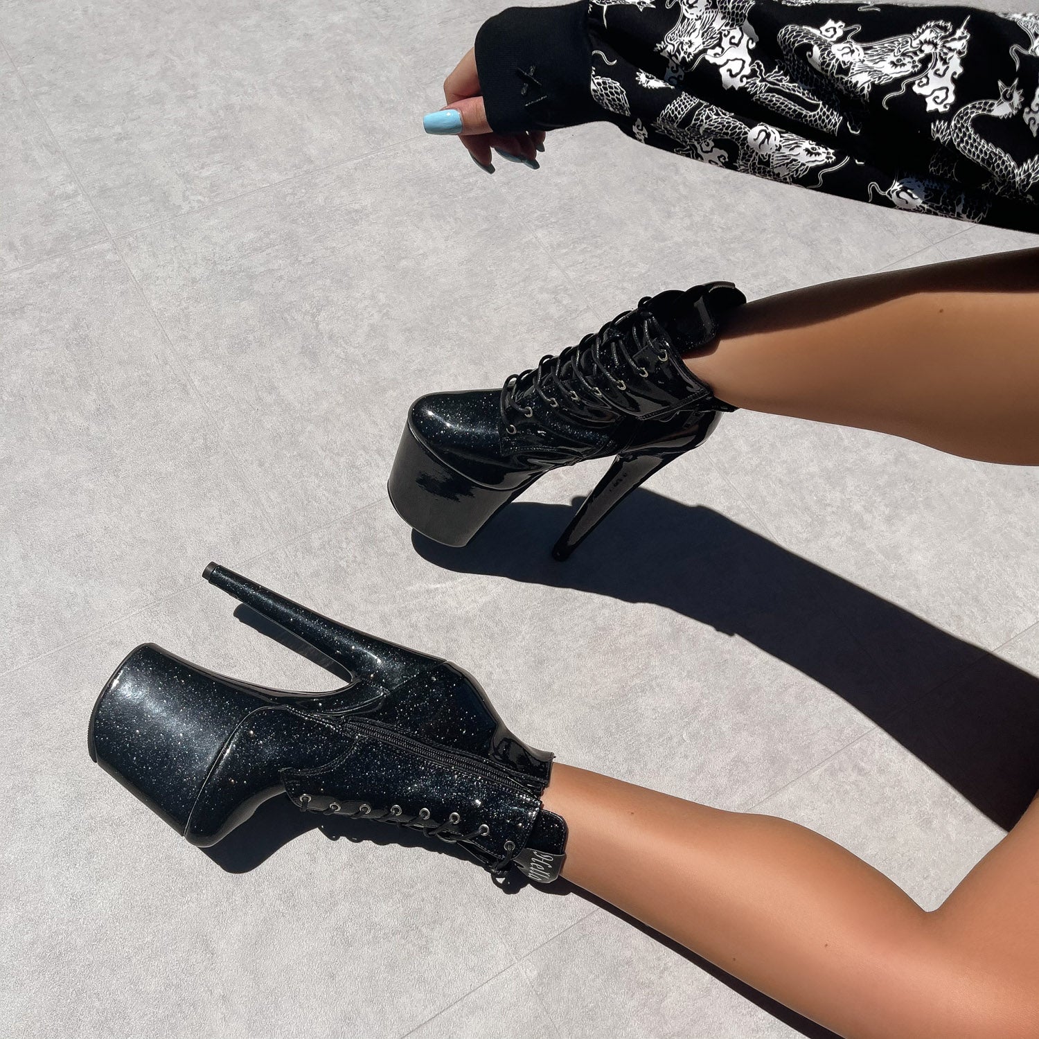 The Glitterati Ankle Boot - Sin City - 8 INCH - Image 2