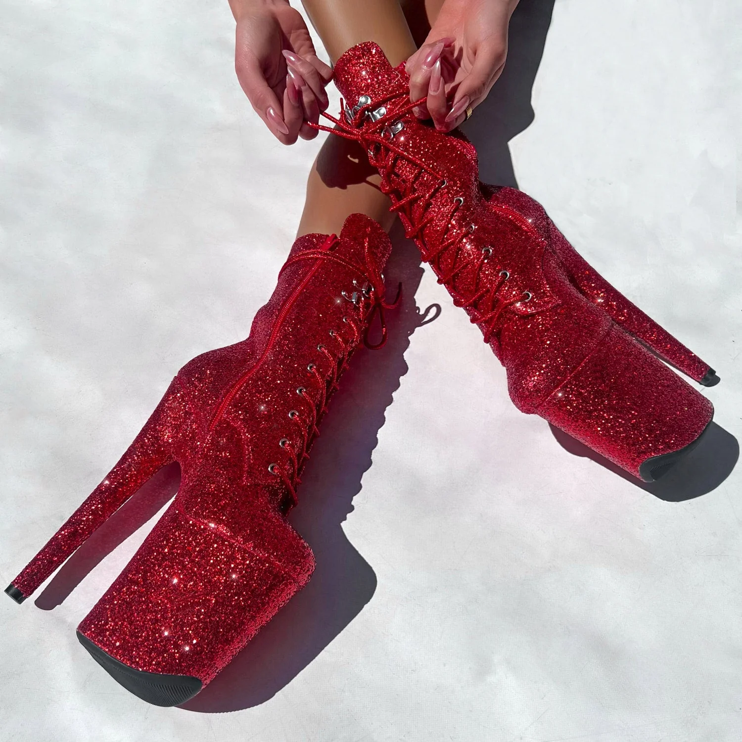 The Glitterati Xtra - Boot - Miles Red - 8INCH - Image 3